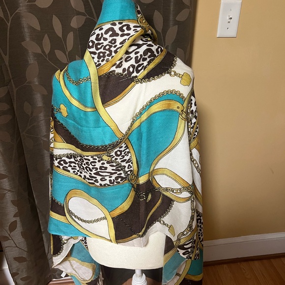 Scarf - Picture 2 of 2